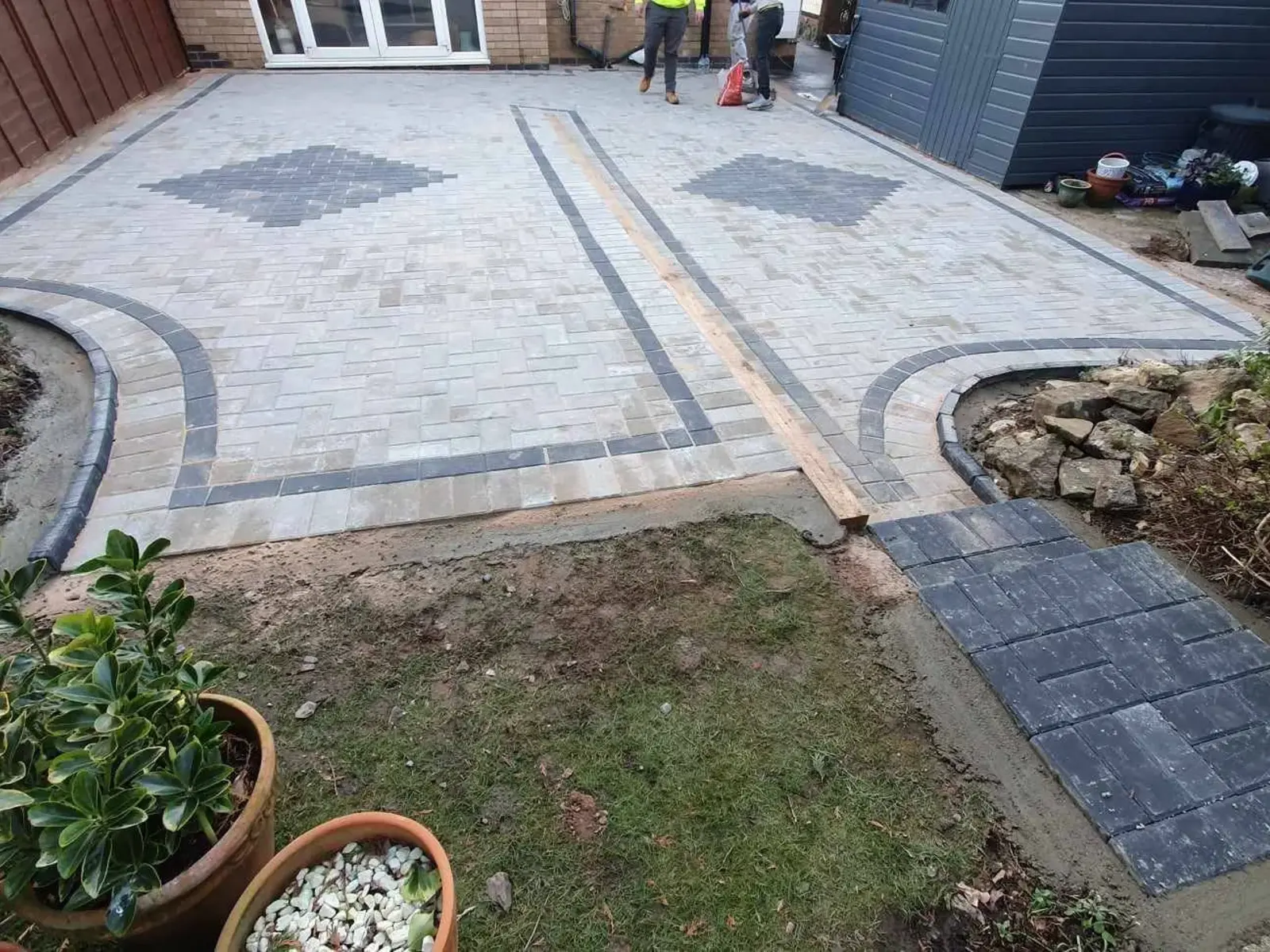 C&L Landscaping & Driveways